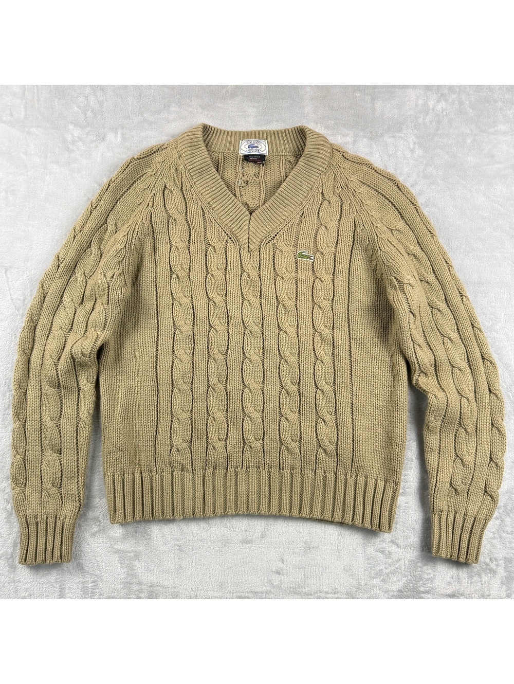 Vintage IZOD Lacoste Men’s L Cable Knit V-Neck Sweater Beige Crocodile Logo 90s